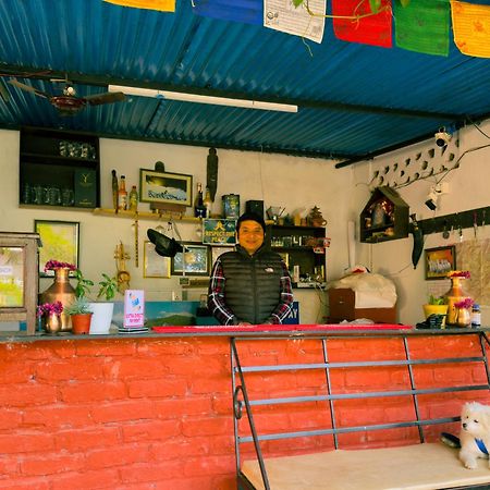 Hotel Forestway Hostel & Backpackers Pokhara Eksteriør bilde